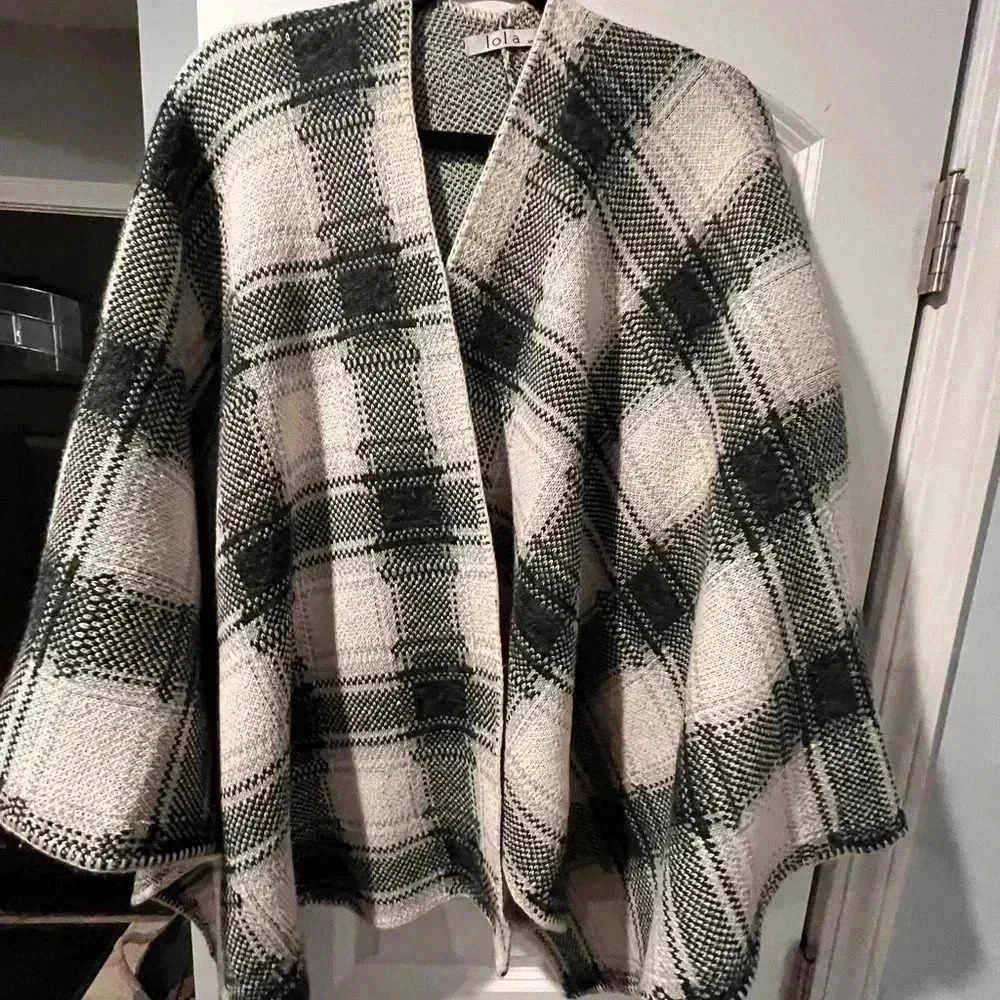 Lola Shawl - OS